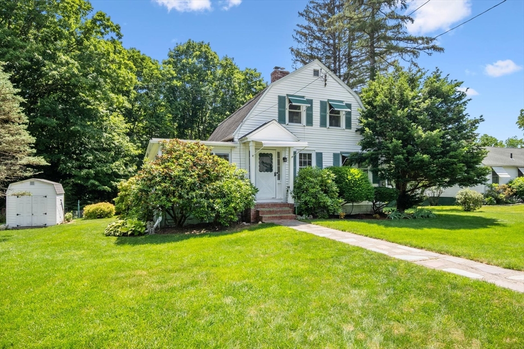 38 N West St