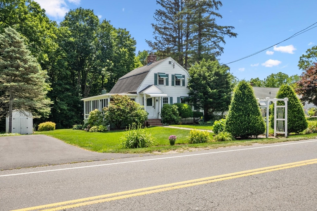 38 N West St