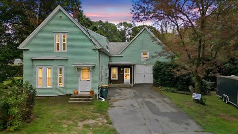 912 Plymouth St Abington MA 02351