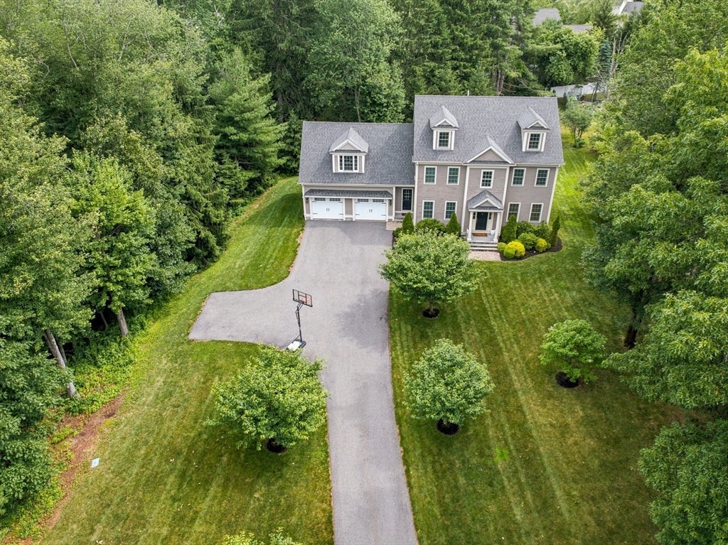 7 Davis Rd