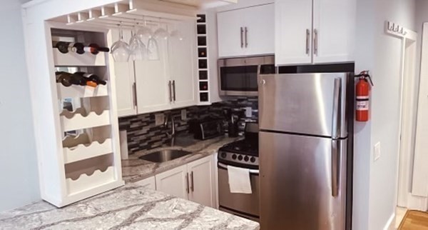 411 Beacon 10