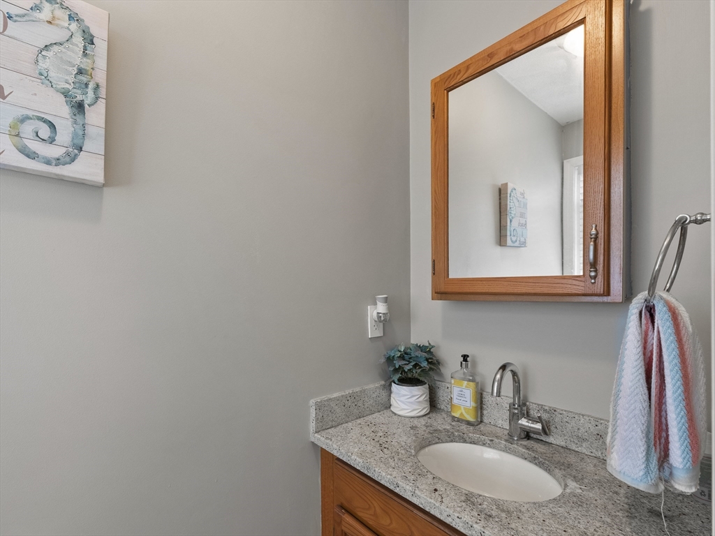 54 Oaklandave AVE #54, Lynn, MA Photo #12