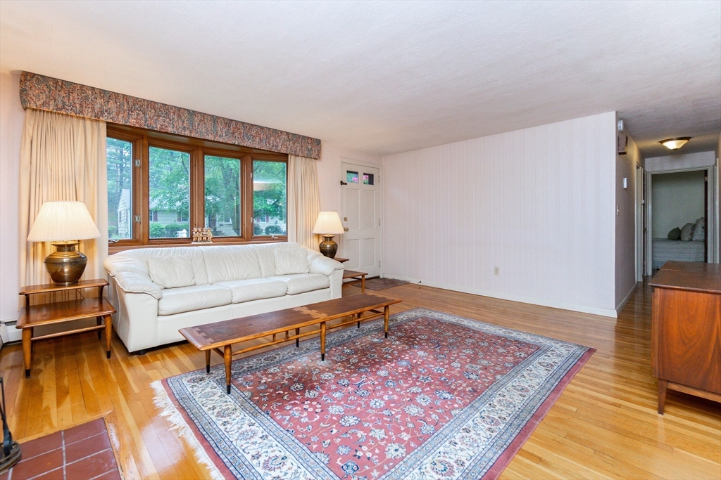 3 Squanto Rd