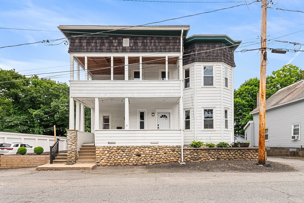 Photo 1 of 42 — 21 Oakland St, Fitchburg, MA 01420