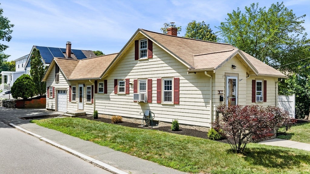 1 Douglass St, Lynn, MA, 1 Douglass St, Lynn, MA Photo #5
