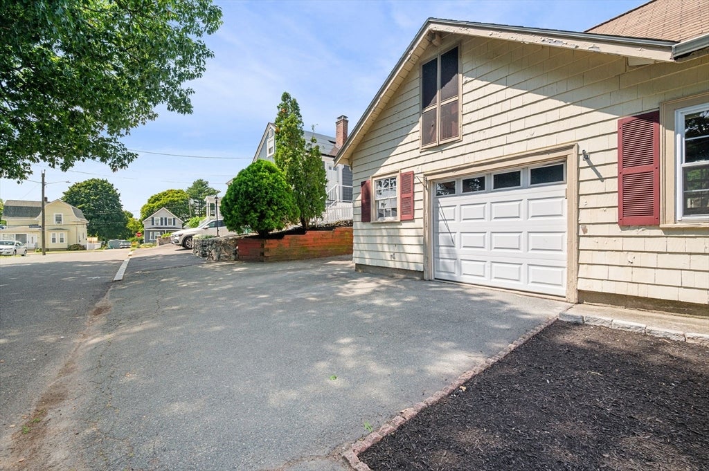 1 Douglass St, Lynn, MA, 1 Douglass St, Lynn, MA Photo #42