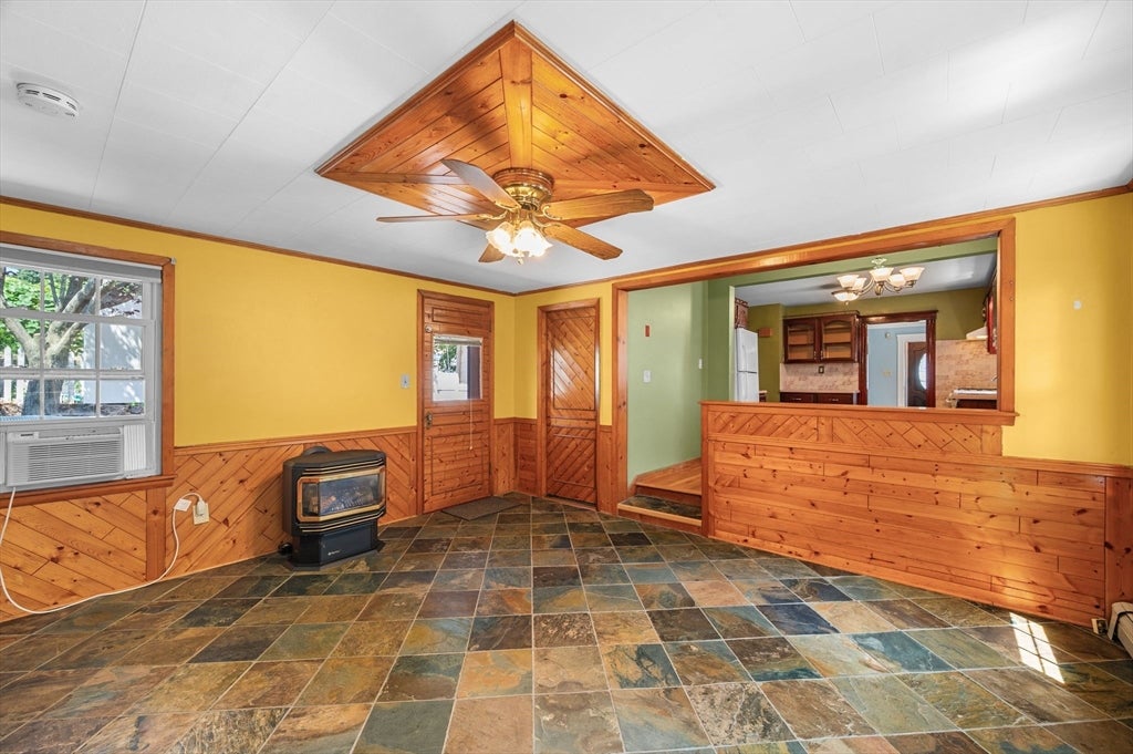 1 Douglass St, Lynn, MA, 1 Douglass St, Lynn, MA Photo #15