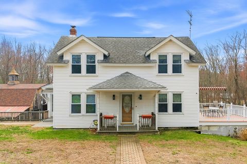 40 Providence St Uxbridge MA 01569