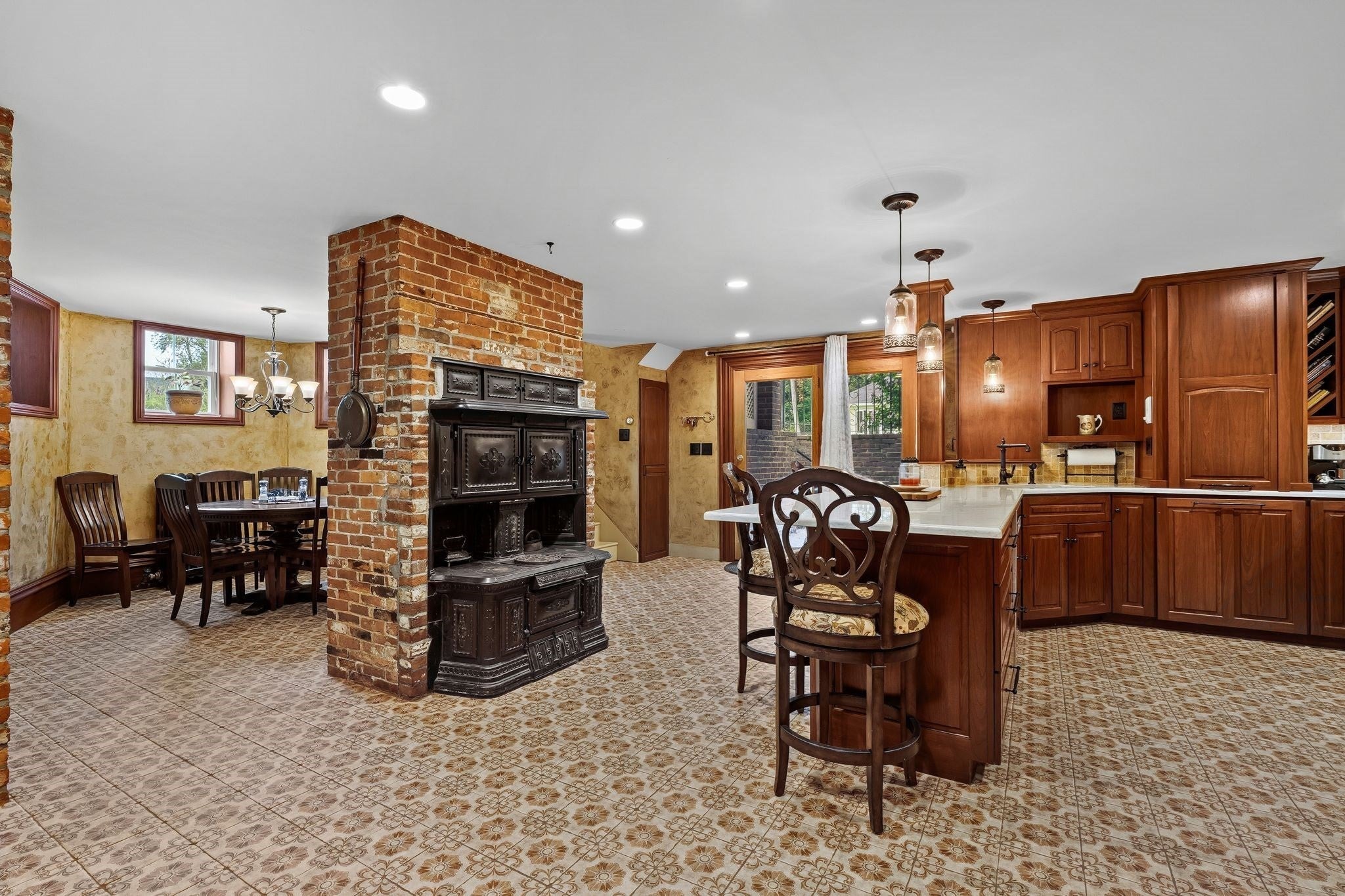 351 Plymouth Street, Middleboro, MA Photo #14