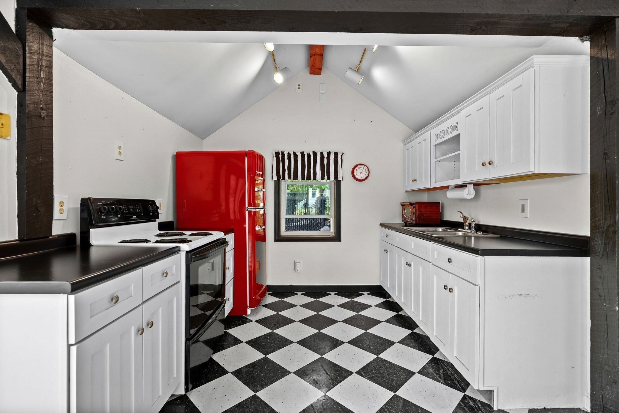 351 Plymouth Street, Middleboro, MA Photo #31