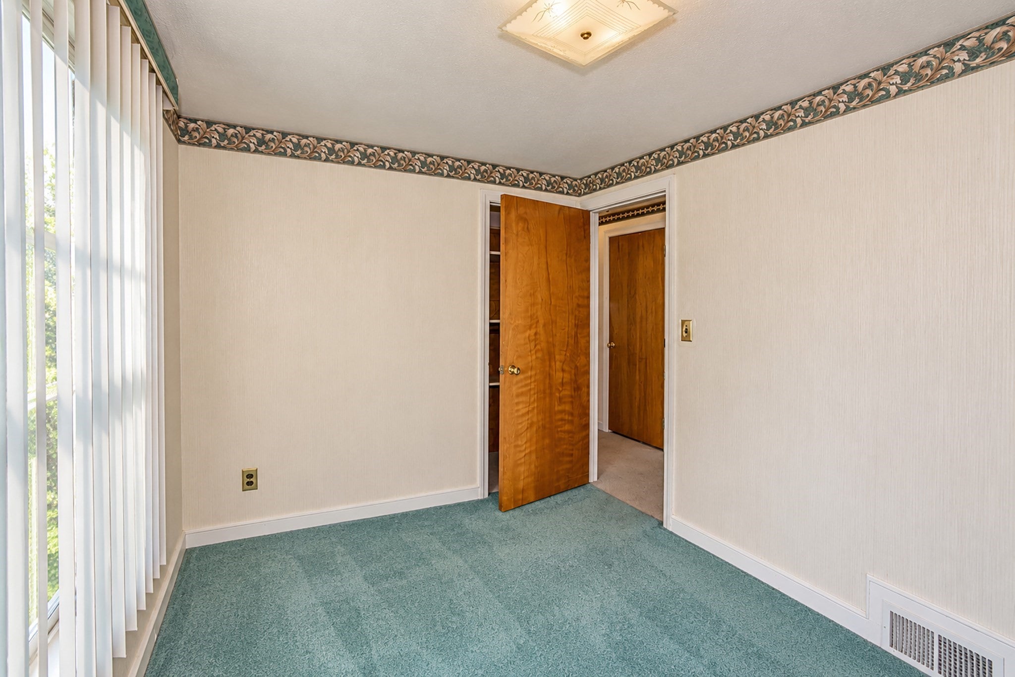65 Ridgeway Dr, Agawam, MA, 65 Ridgeway Dr, Agawam, MA Photo #16