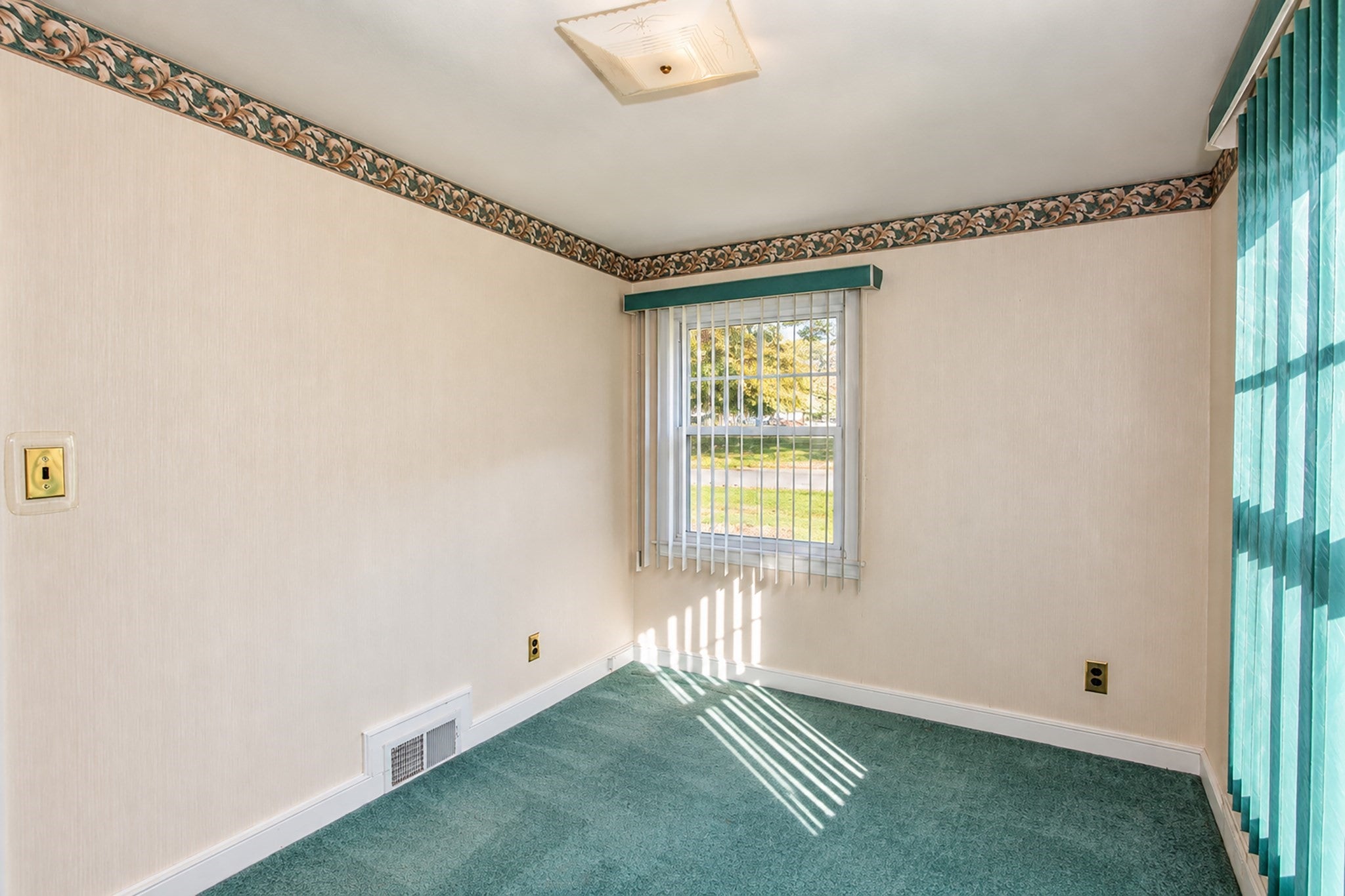 65 Ridgeway Dr, Agawam, MA, 65 Ridgeway Dr, Agawam, MA Photo #17