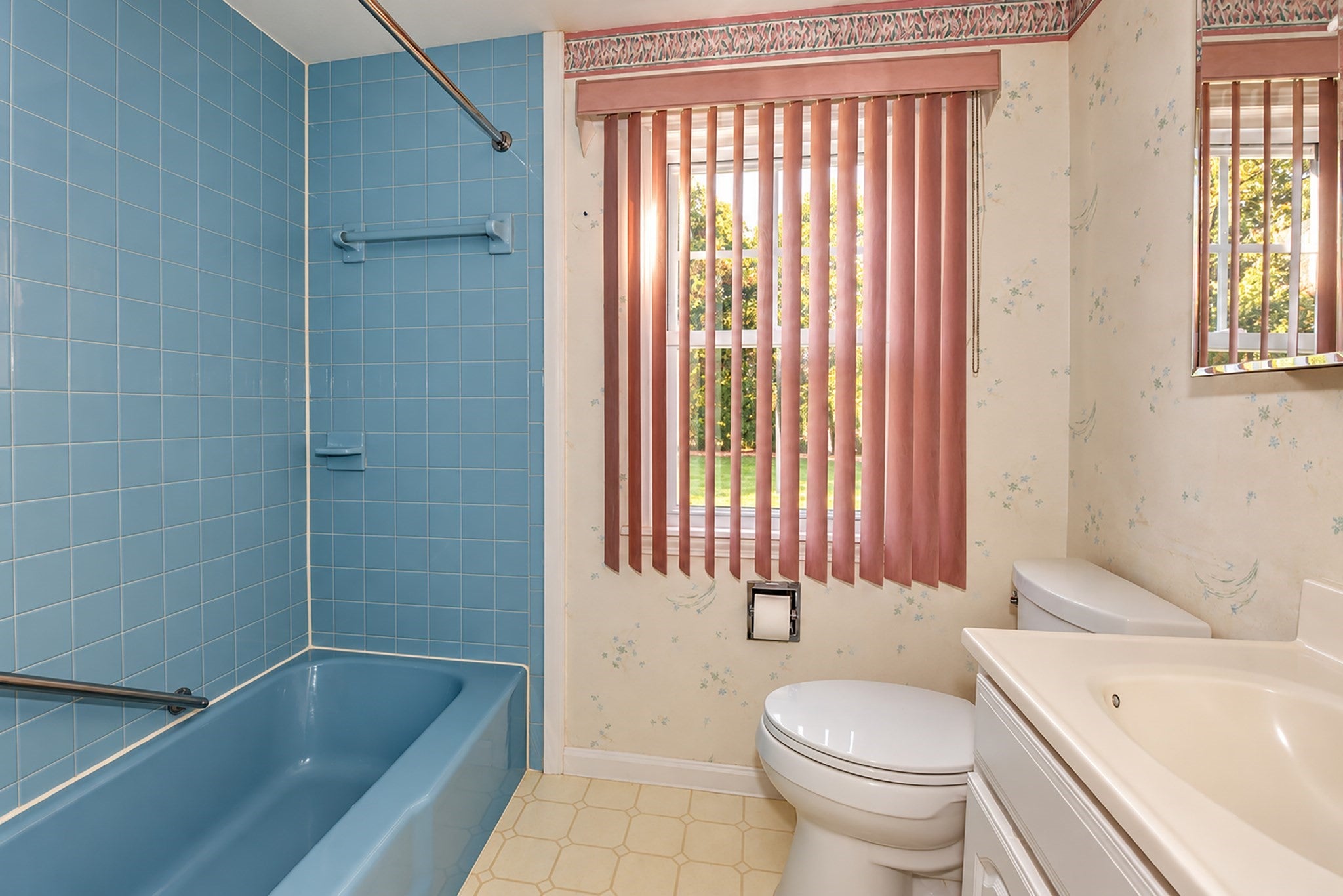 65 Ridgeway Dr, Agawam, MA, 65 Ridgeway Dr, Agawam, MA Photo #15