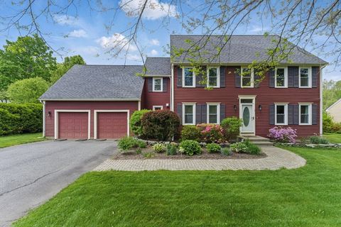 5 Elliot Trl Grafton MA 01519