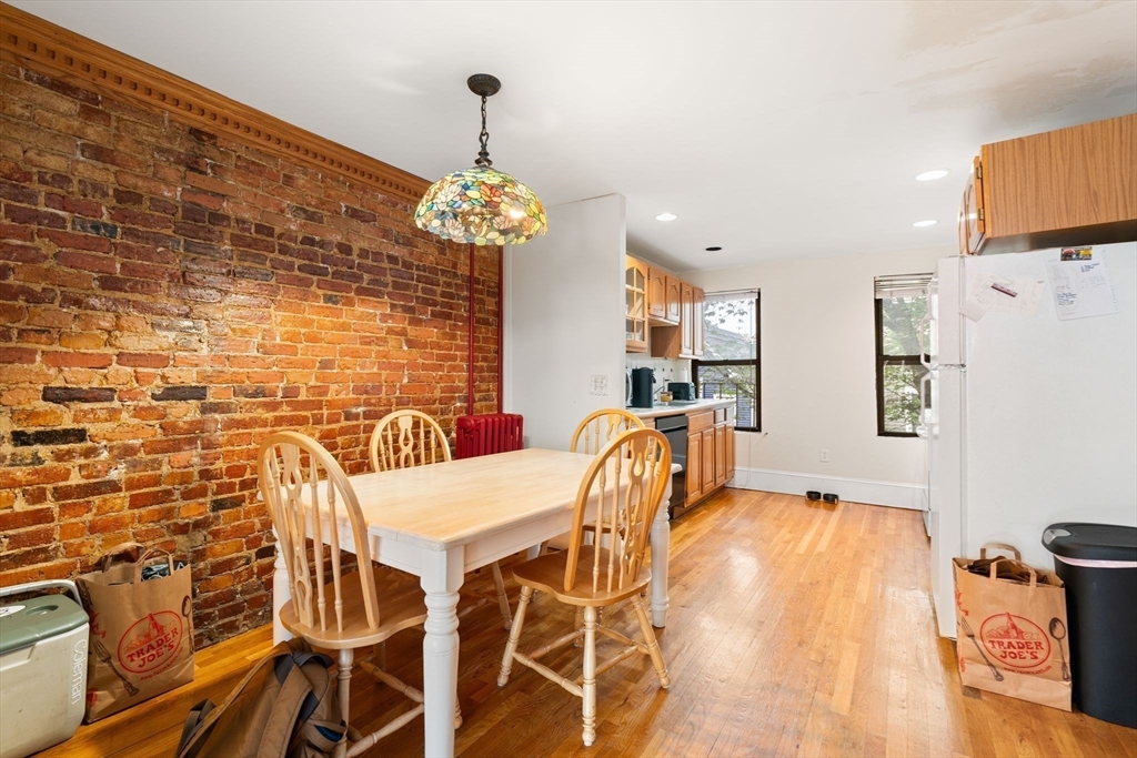 10 Pacific St.