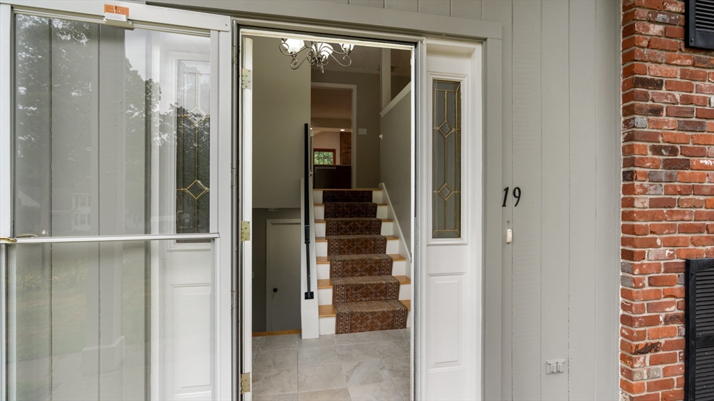 19 Maplecrest Drive