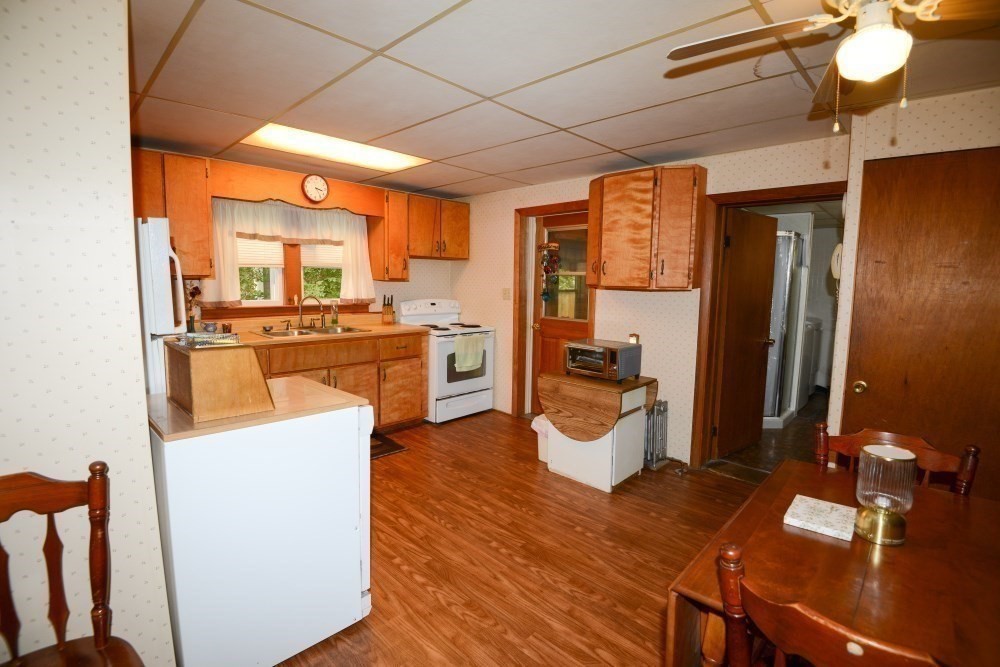 93 Pine St, Dalton, MA Photo #19