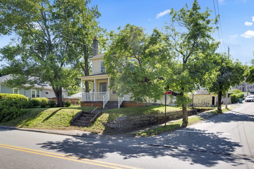 251 Boutelle St