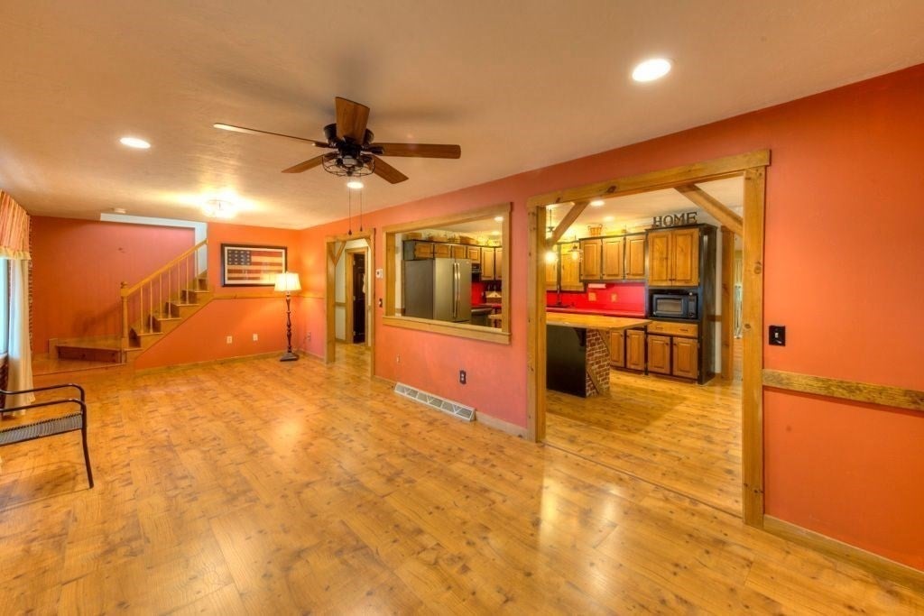 352 Lake Ave, Worcester, MA, 352 Lake Ave, Worcester, MA Photo #6