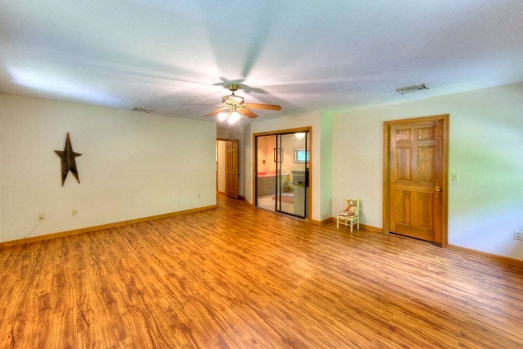 352 Lake Ave, Worcester, MA, 352 Lake Ave, Worcester, MA Photo #16