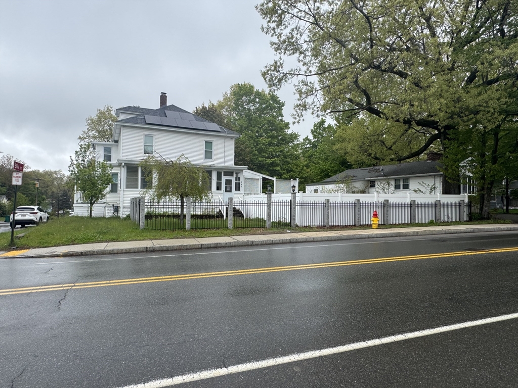 343 South St, Fitchburg, MA Photo #2