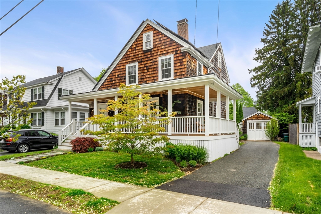 13 Bertram St