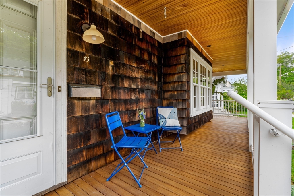 13 Bertram St