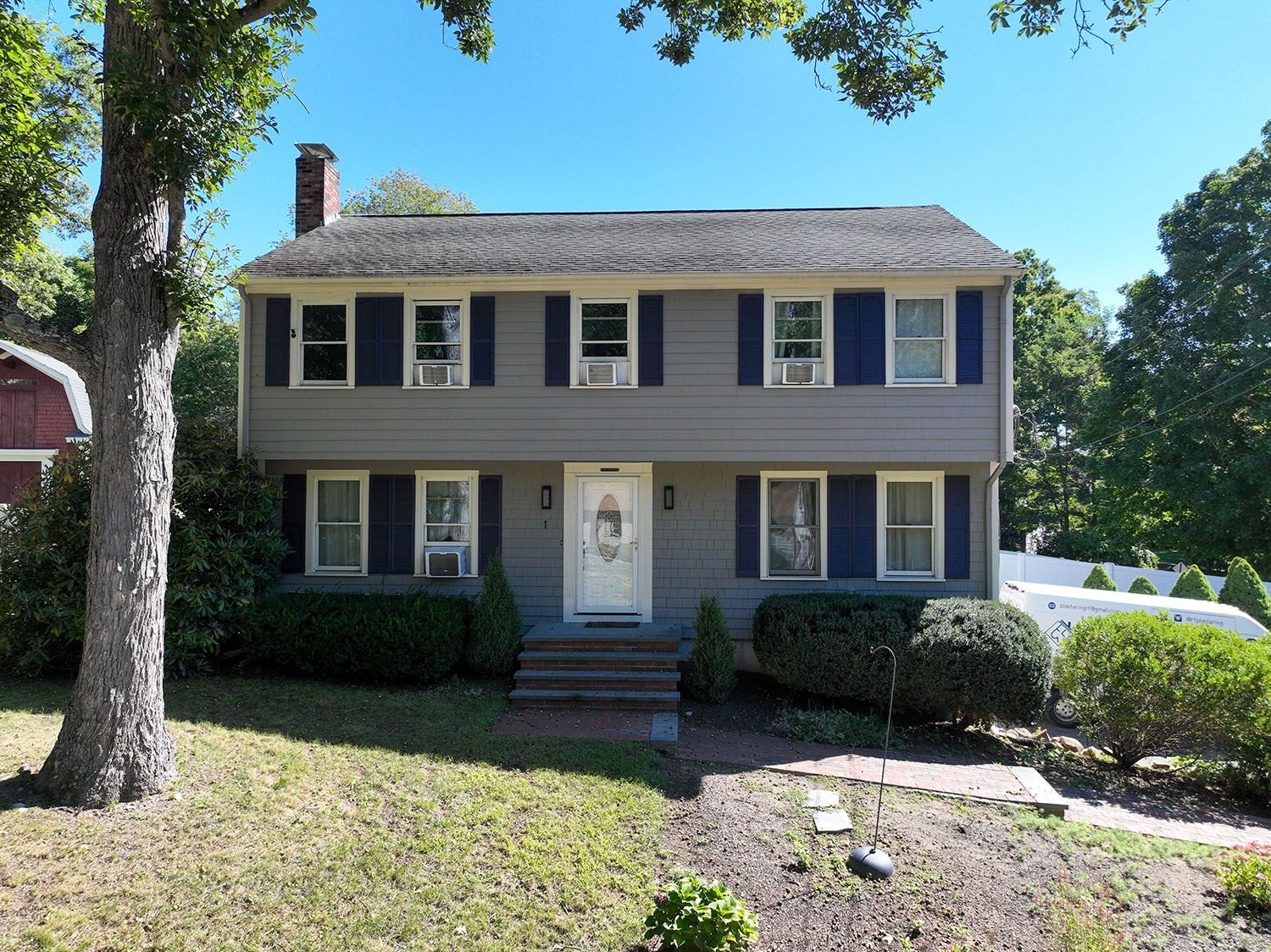 Photo of 1 Esther Dr, Milford, MA