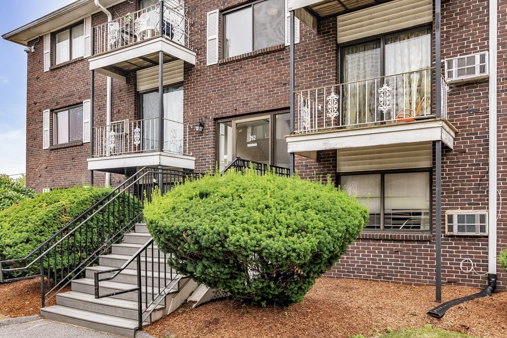 262 E Haverhill St 2
