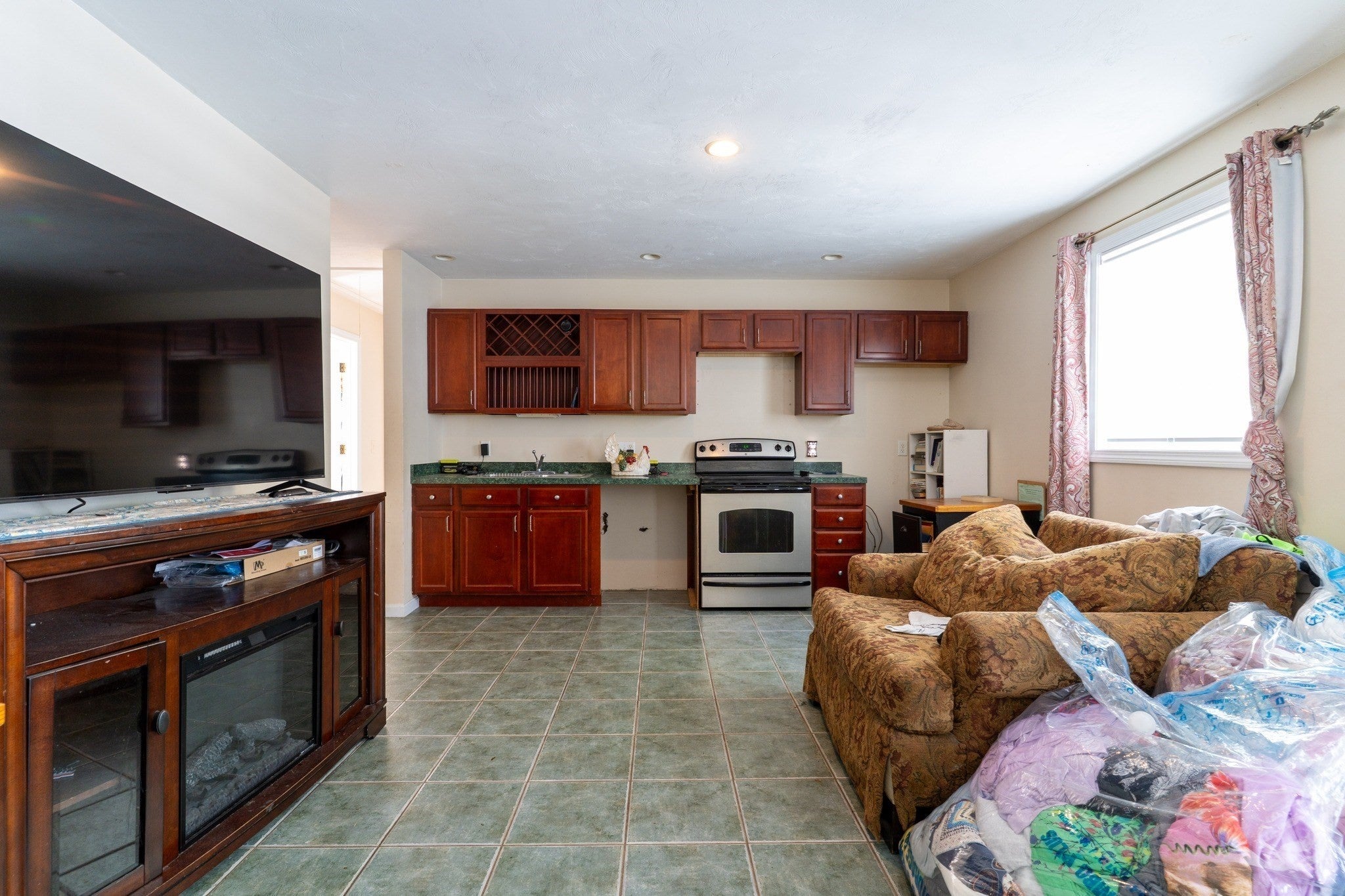 257 Pommogussett Rd