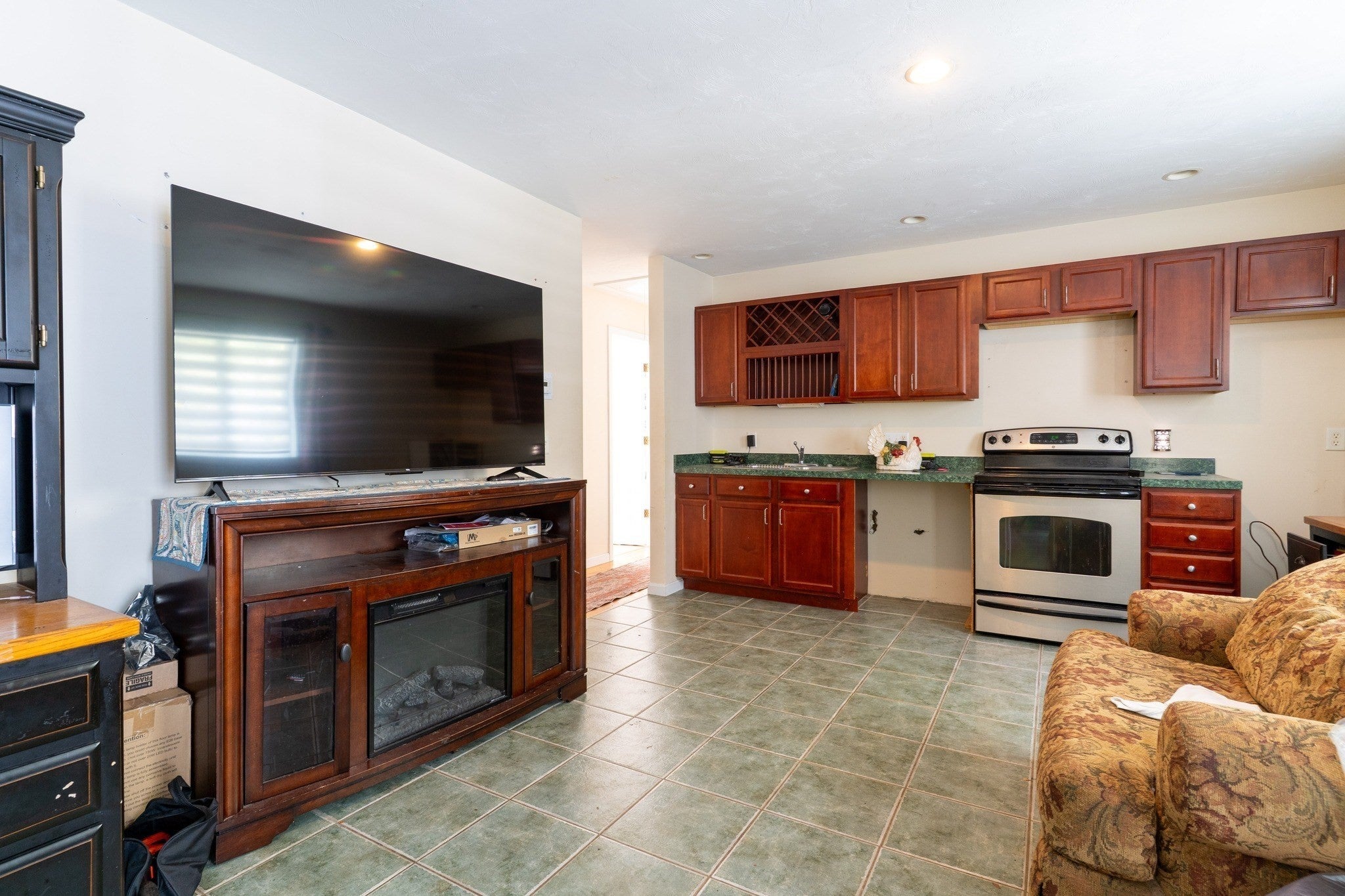 257 Pommogussett Rd