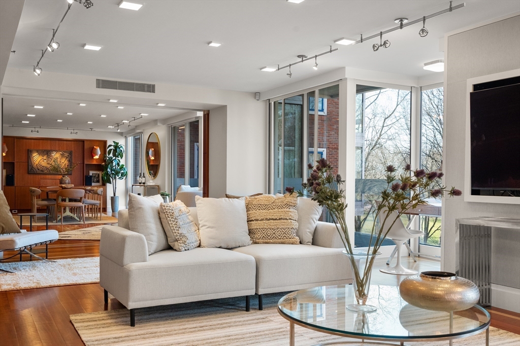 975 Memorial Drive 405-406, Cambridge, MA Photo #12