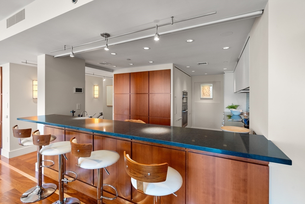 975 Memorial Drive 405-406, Cambridge, MA Photo #33