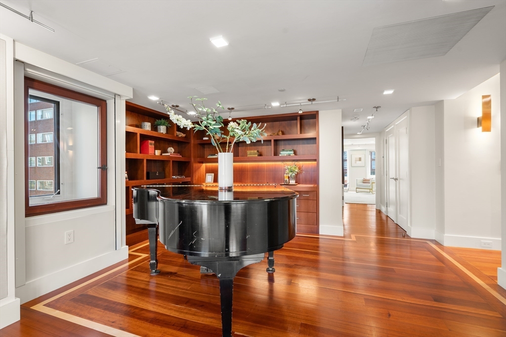 975 Memorial Drive 405-406, Cambridge, MA Photo #19