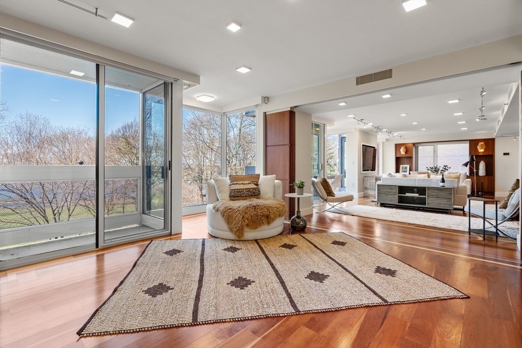 975 Memorial Drive 405-406, Cambridge, MA Photo #15