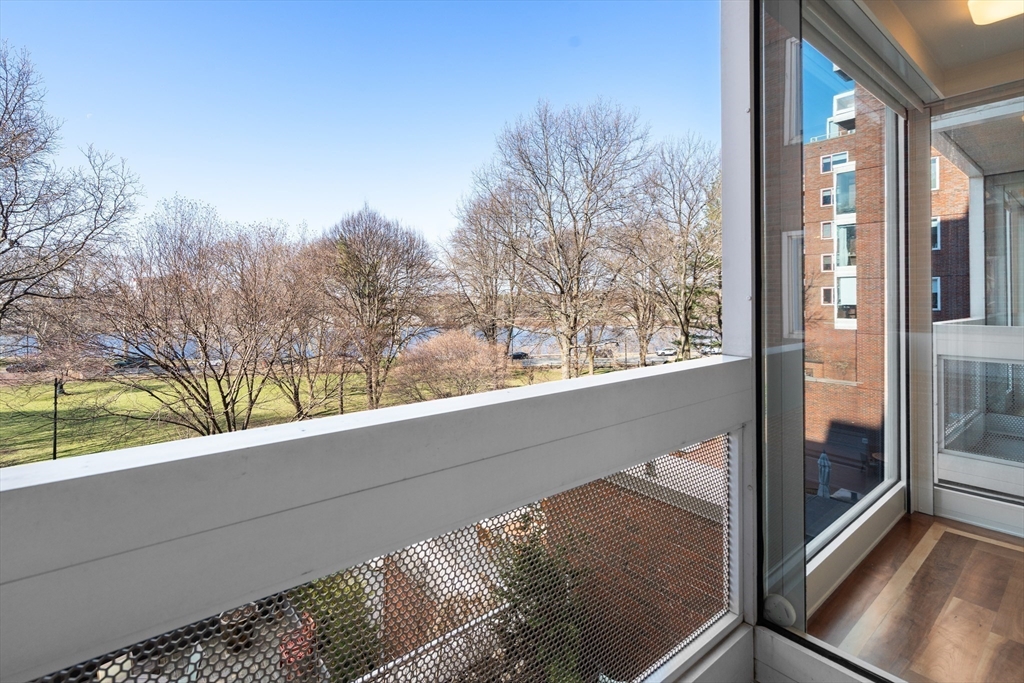 975 Memorial Drive 405-406, Cambridge, MA Photo #14