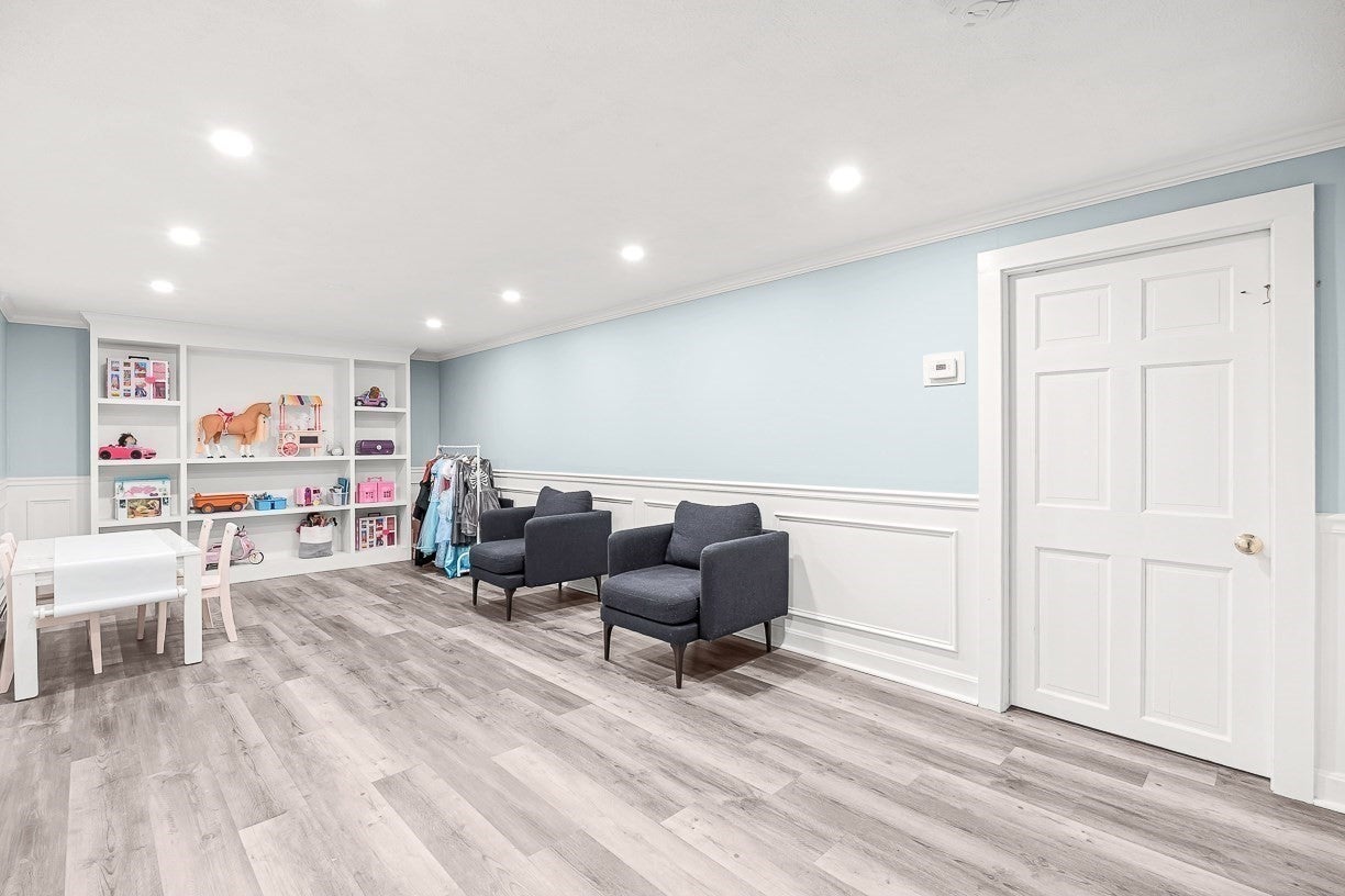 3 Sunset Road, Winchester, MA, 3 Sunset Road, Winchester, MA Photo #32