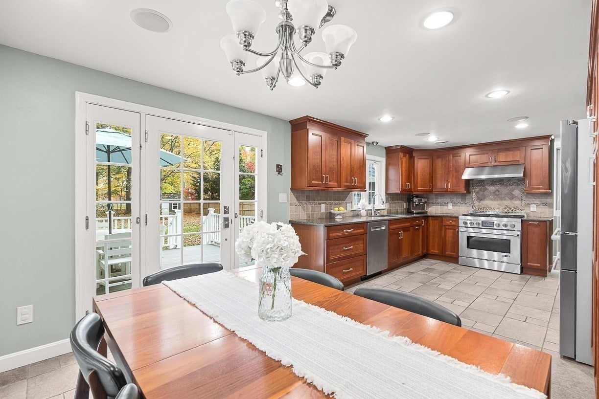 3 Sunset Road, Winchester, MA, 3 Sunset Road, Winchester, MA Photo #12