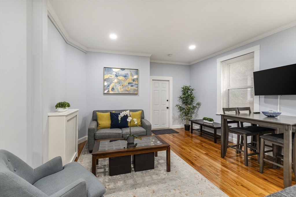 32 Reedsdale Street 2