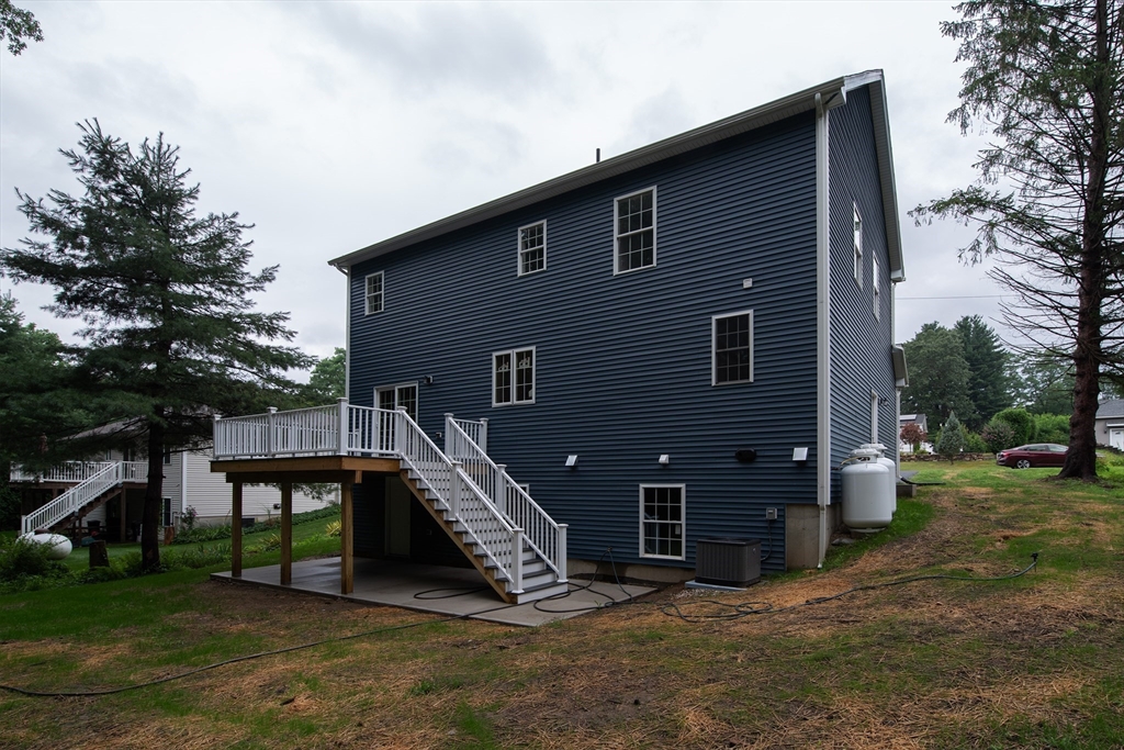 42 Roy St