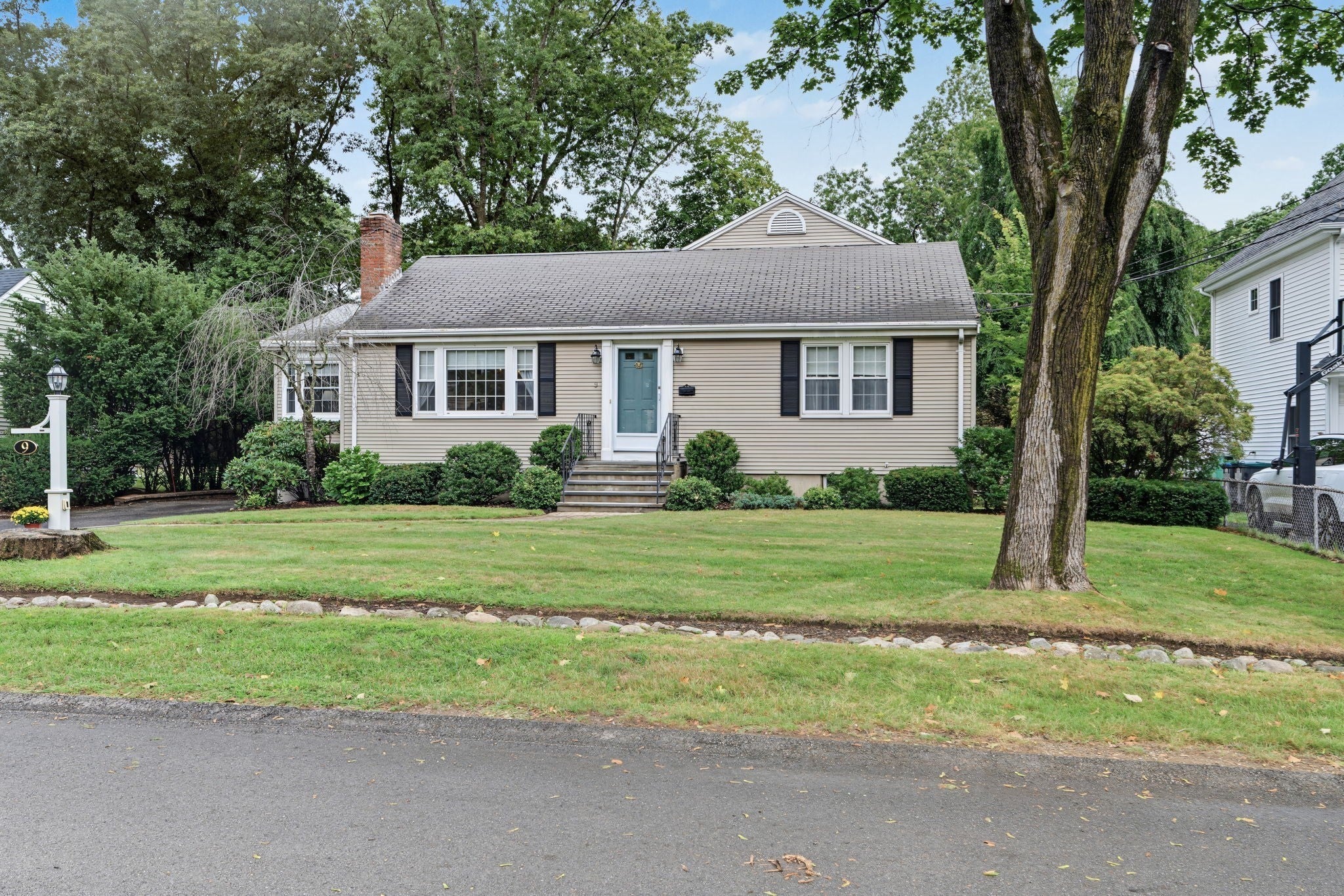 Photo of 9 Fern St, Natick, MA