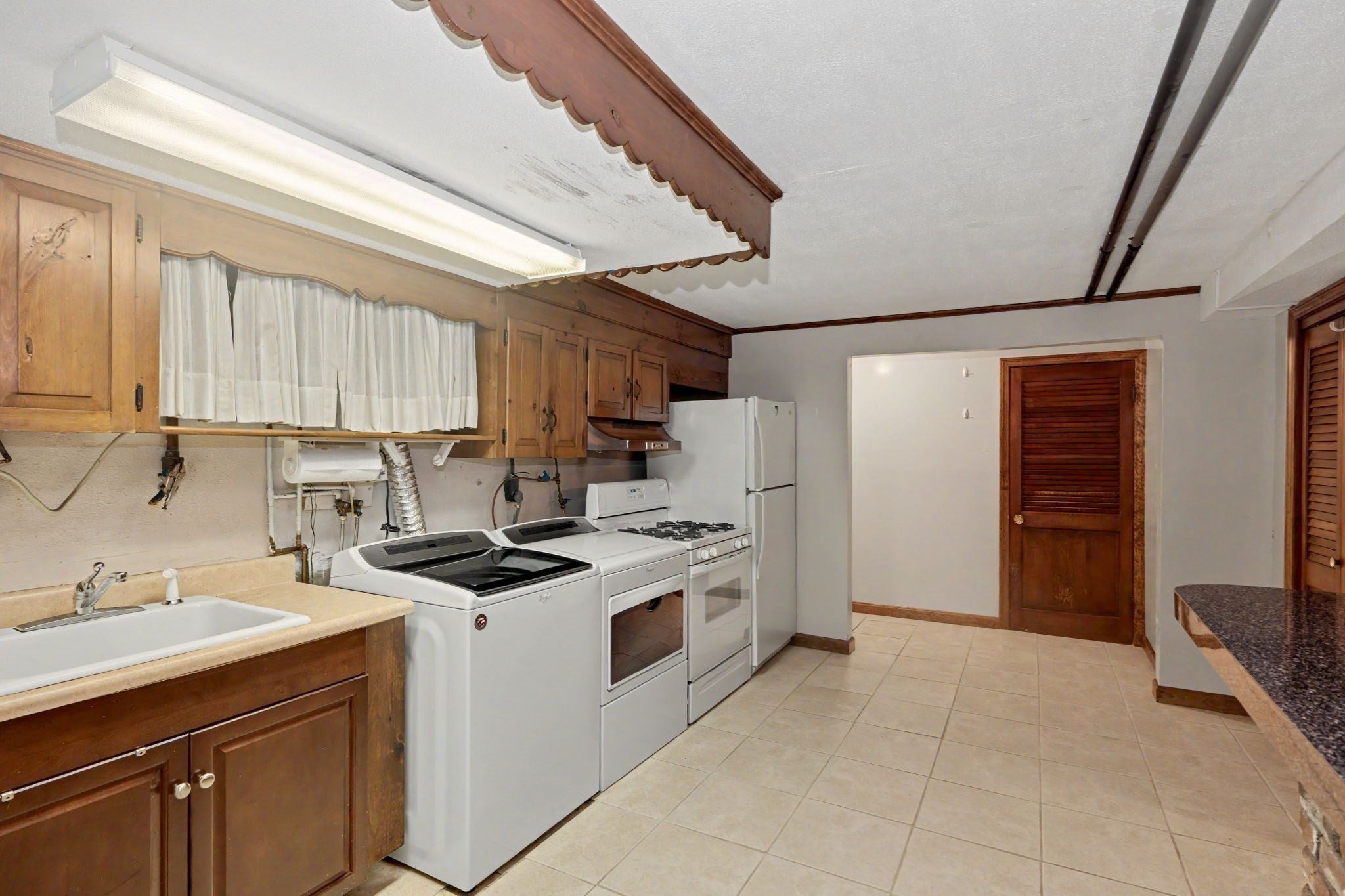 9 Fern St, Natick, MA Photo #21