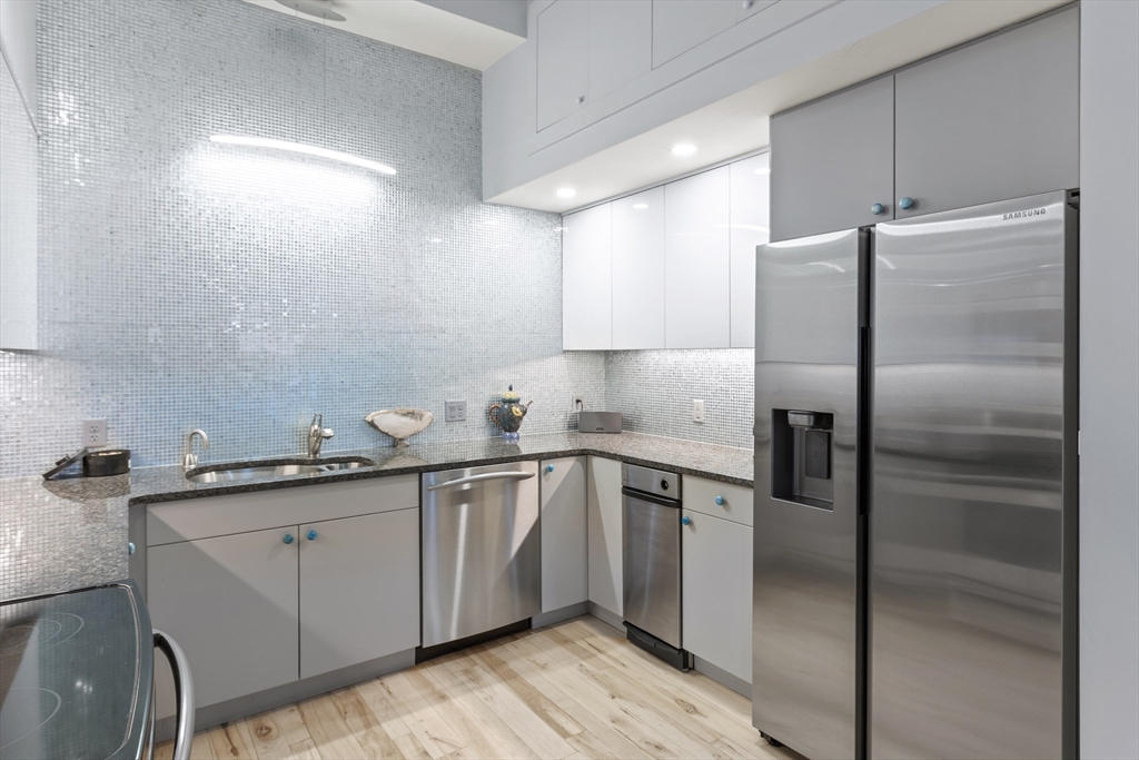 111 Beach St 3E