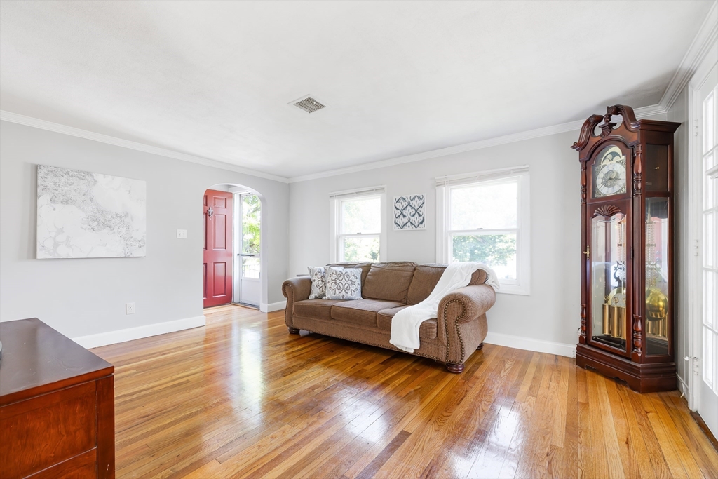 273 Greendale Ave