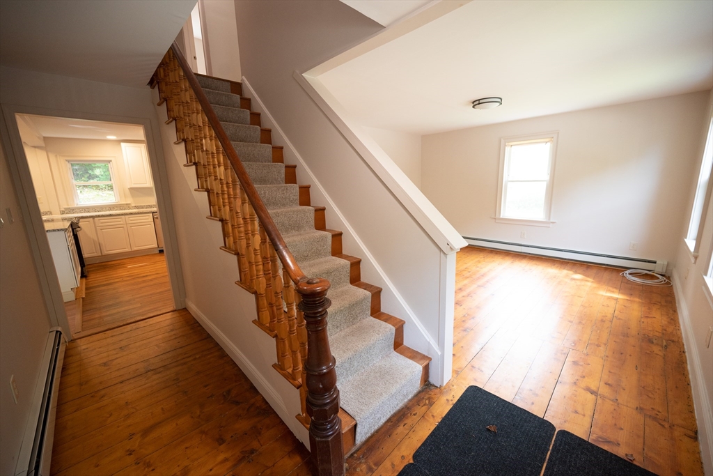 102 S Main St