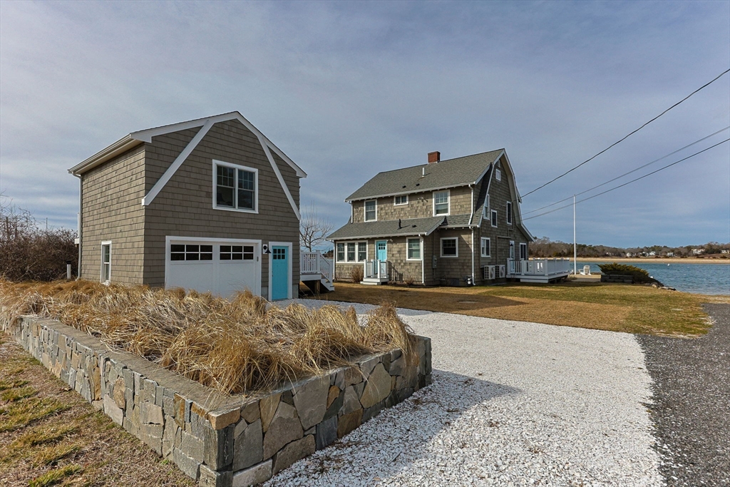 22 Riverway