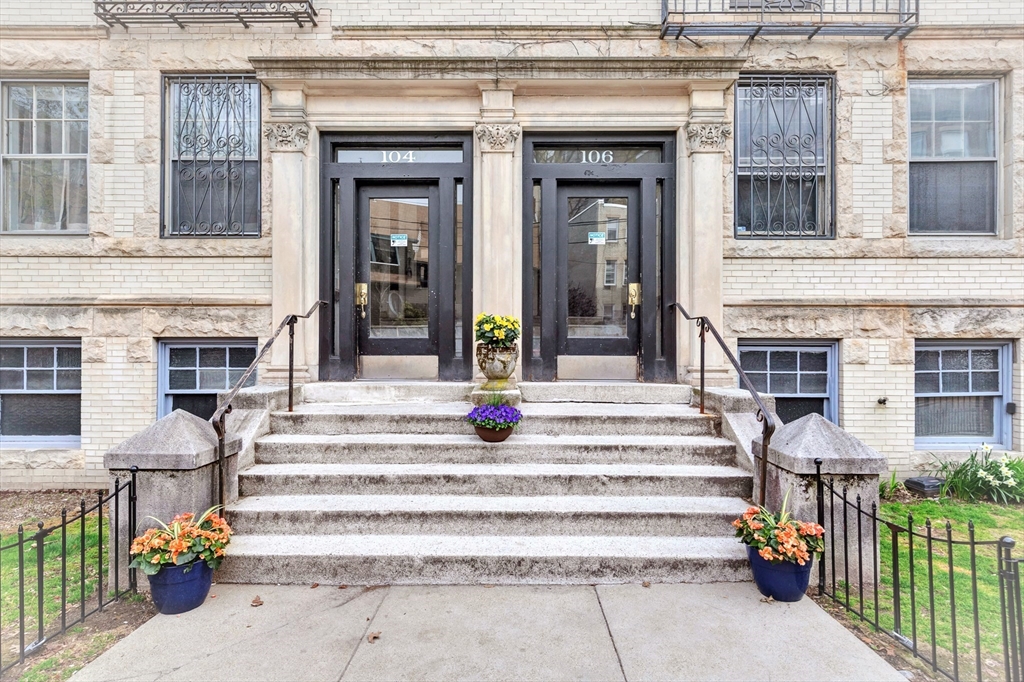 104 Strathmore Road