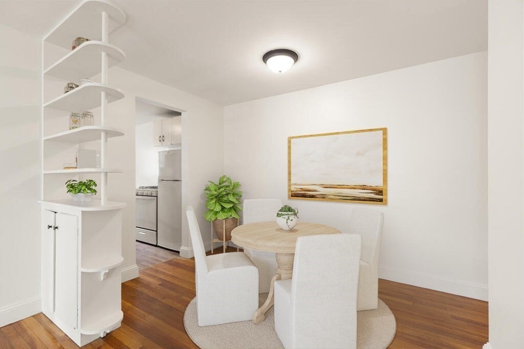 4 Menotomy RD #9, Arlington, MA Photo #3
