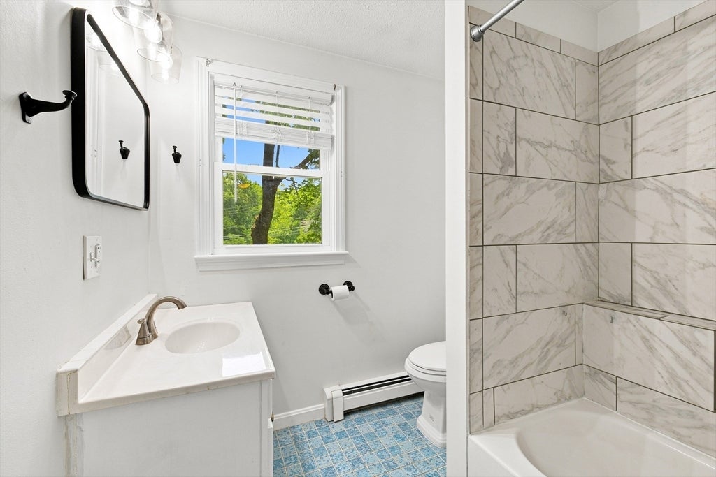 20 Chestnut St #B, East Bridgewater, MA, 20 Chestnut St #B, East Bridgewater, MA Photo #13
