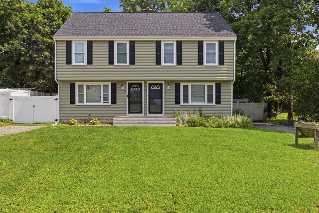 Photo of 20 Chestnut St, East Bridgewater, MA